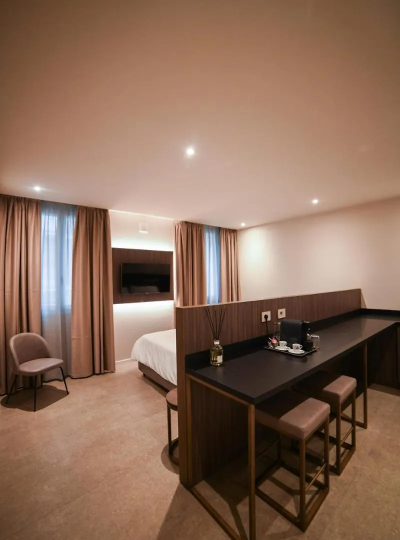Guest house Modena Relax Luxury Rent Rooms