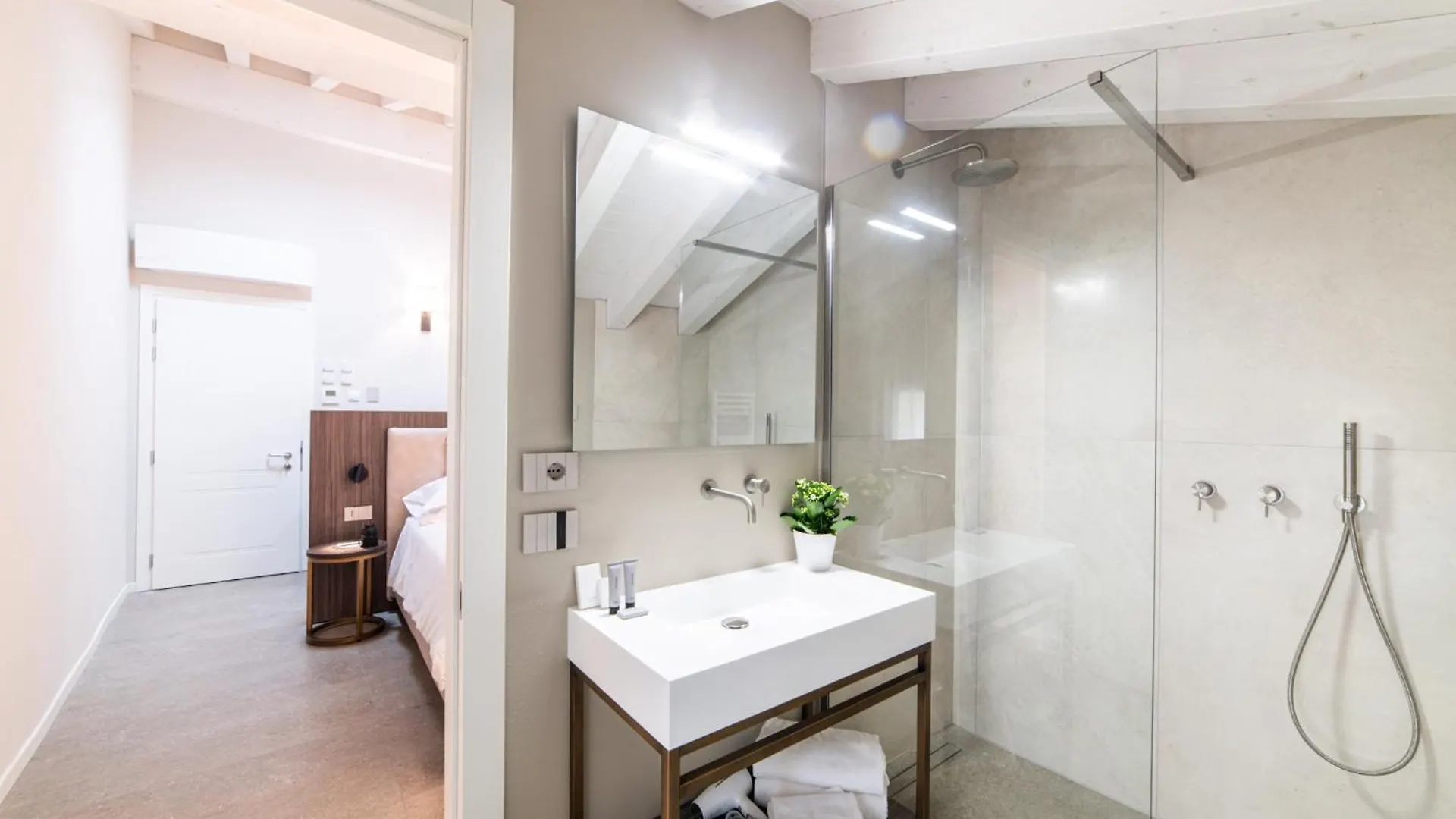 Modena Relax Luxury Rent Rooms 0*,